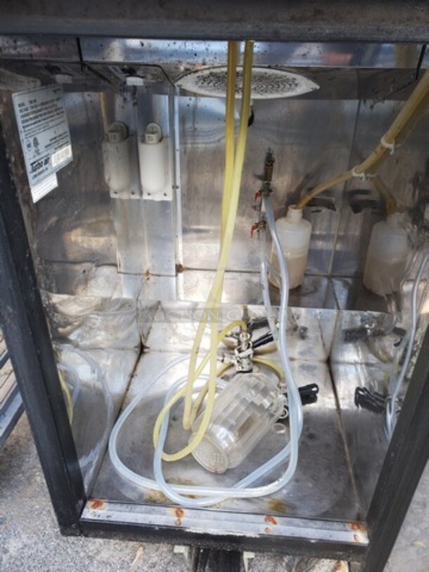 Turbo Air TBD-1SB Beer Dispenser
110 - 120 V
1 PH - Image 3 of 6