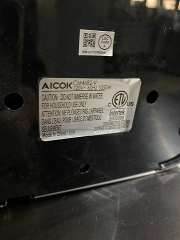 Aicok Commercial Countertop Espresso Machine! With Steam Wand! All Stainless Steel Body! Model: CM4682V 120V 60HZ - Image 8 of 9