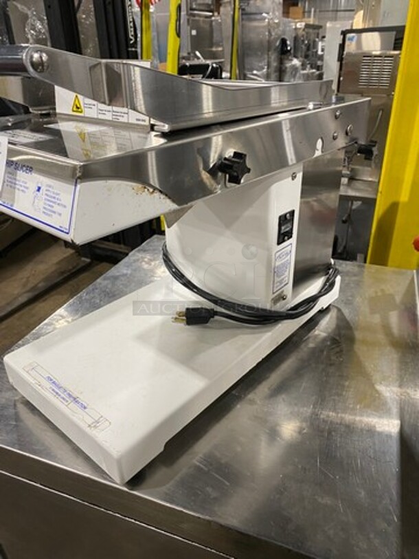 Oliver Commercial Countertop Mini Chip Slicer! Model: 738 SN: 189093 115V 60HZ 1 Phase - Image 3 of 7