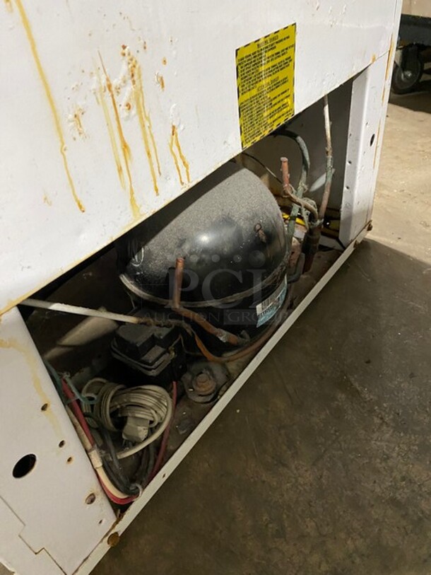 Woods Single Door Reach In Freezer Unit! With Poly Racks And Shelves! Model: V12WUAB SN: 01223653LF 115V - Image 9 of 9