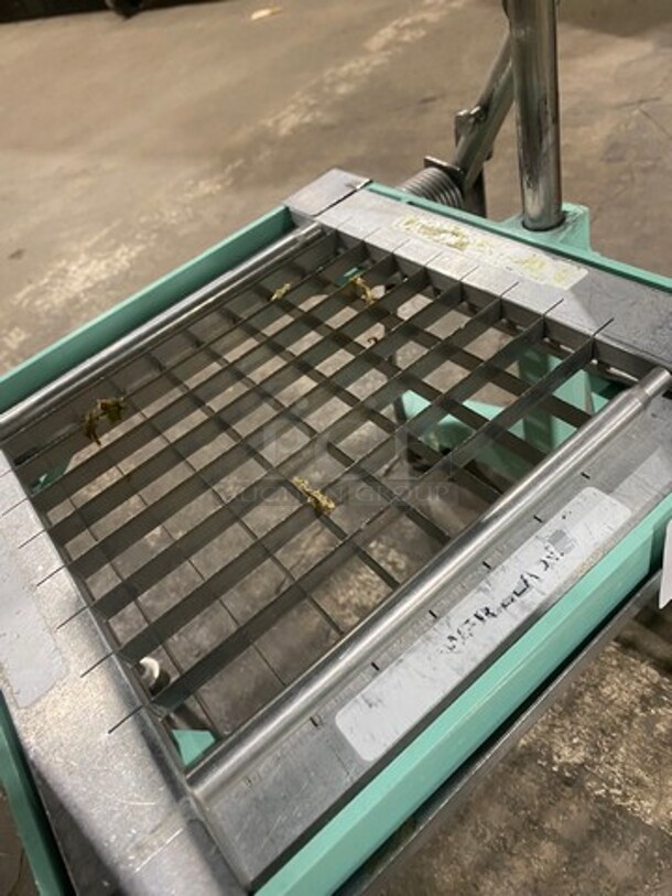 Silver King Commercial Countertop Manual Lettuce Head Chopper/ Cutter! Model: SKK2 SN: 1327615 - Image 6 of 7