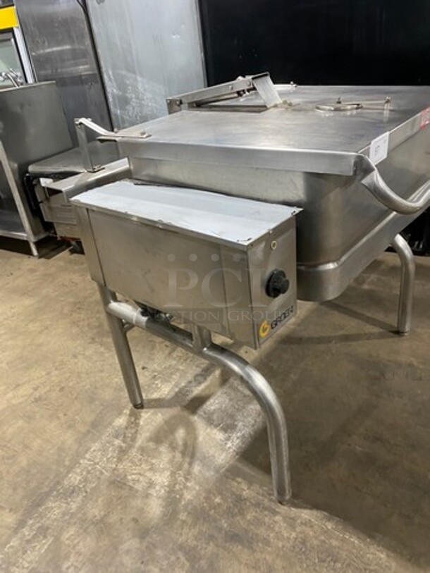 Groen Commercial Natural Gas Powered Skillet/Braising Pan! All Stainless Steel! On Legs! - Image 2 of 8