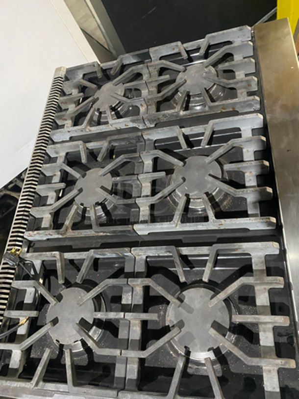 Viking Gas Powered 6 Burner Stove! With Full Size Oven Underneath! All Stainless Steel! - Image 5 of 12