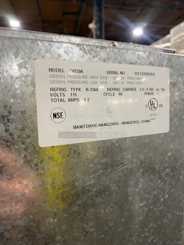 Manitowoc Commercial Under The Counter Ice Making Machine! Model QM30A SN: 031250055 115V 1 PH - Image 6 of 8