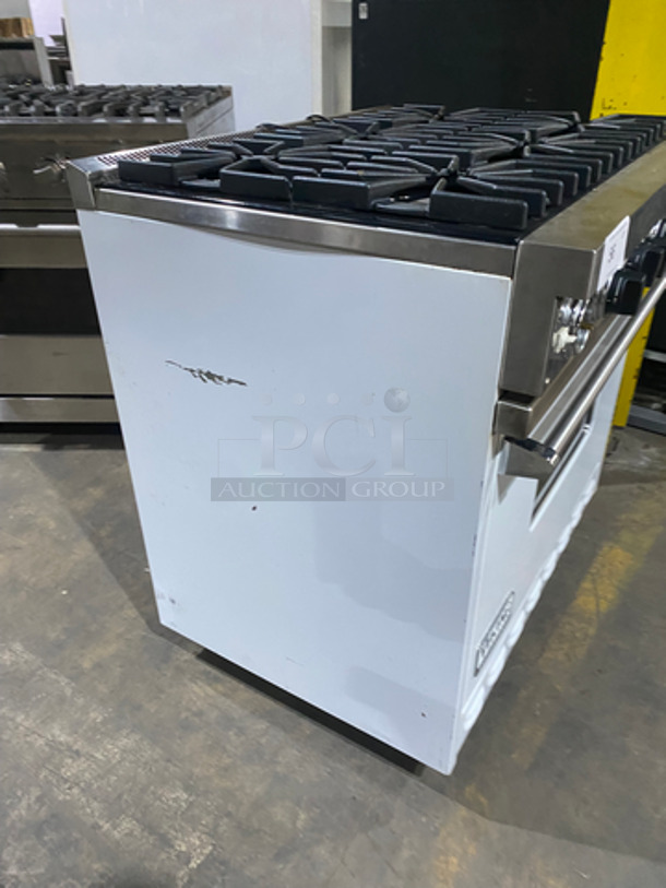 Viking Gas Powered 6 Burner Stove! With Full Size Oven Underneath! All Stainless Steel! - Image 2 of 11