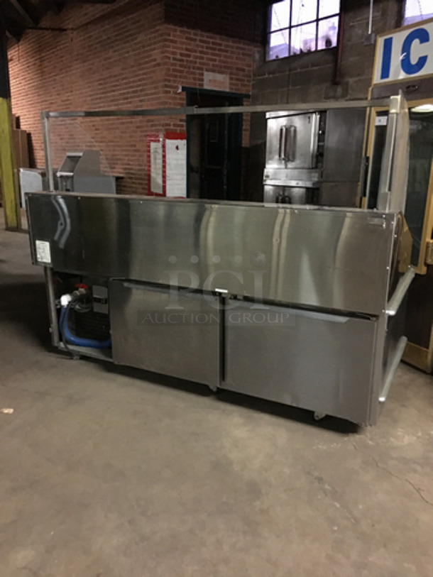 AN AMAZING FIND! Traulsen Commercial Open Grab-N-Go Seafood Display Case! With Side Splashes! All Stainless Steel! On Casters! Model: TD078HTZSC01 SN: T176629A12 115V 60HZ 1 Phase - Image 4 of 8