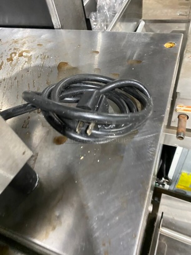 Custom Heat Commercial Countertop Panini/Sandwich Grill! With Flat Press! All Stainless Steel! Model: SAS100001 SN: 707380 110V - Image 8 of 8