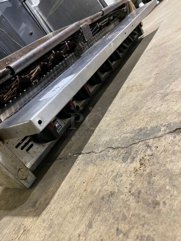 Commercial Countertop Natural Gas Powered Char Broiler Grill! With Back And Side Splashes! All Stainless Steel! - Image 7 of 8