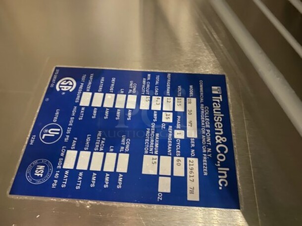 Traulsen Commercial Single Door Reach In Cooler Merchandiser! With View Through Door! Poly Coated Racks! All Stainless Steel! Model: UR30WT SN: 219617 115V 60HZ 1 Phase - Image 7 of 9