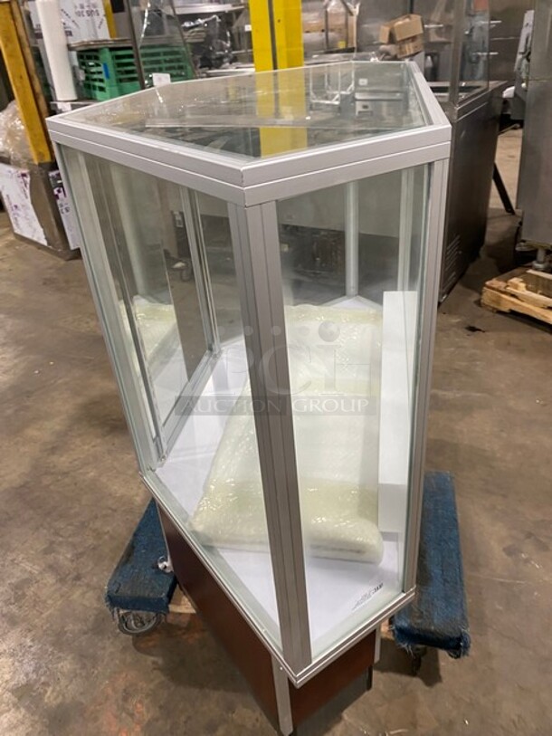 New Out The Box Display Case Merchandiser! - Image 2 of 8
