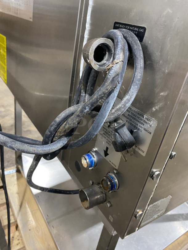 WOW! Alto Shaam Natural Gas Powered Commercial Combitherm Convection Oven! On Commercial Equipment Stand! All Stainless Steel! On Legs! Working When Removed! Model: CTP7-20G 120V 60HZ 1 Phase - Image 9 of 9