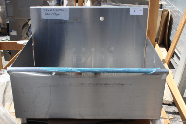BRAND NEW SCRATCH & DENT! Steelton 36" x 24" x 14" Utility Sink for (1) 8" Center Faucet. Welds are broken. Does not include legs.  - Image 2 of 5