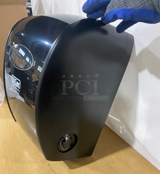 New In Box Locor Mechanical Hands-Free Roll Dispenser! MODEL D68006 - Image 4 of 7