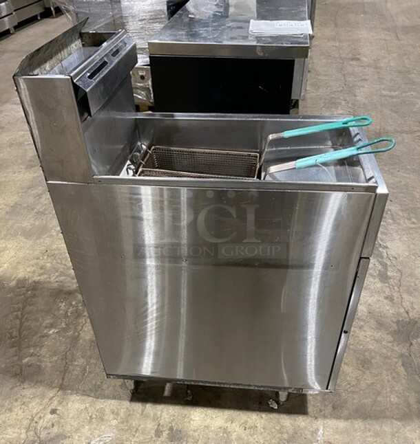 American Range Commercial Natural Gas Powered Deep Fat Fryer! With Backsplash! All Stainless Steel! On Legs!  - Image 4 of 9
