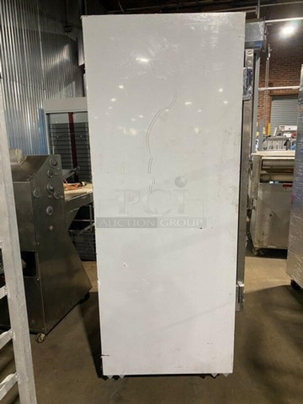 Leader Commercial 2 Door Reach In Cooler! All Stainless Steel! Model: ESLR54 SN: NB10J1102 115V 60HZ 1 Phase - Image 3 of 8