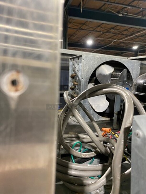 Turbo Air Commercial Split Door Reach In Refrigerator! With Poly Coated Racks! All Stainless Steel! On Legs! Model: M3R242 SN: M3R2H65002 115V 60HZ 1 Phase - Image 9 of 9