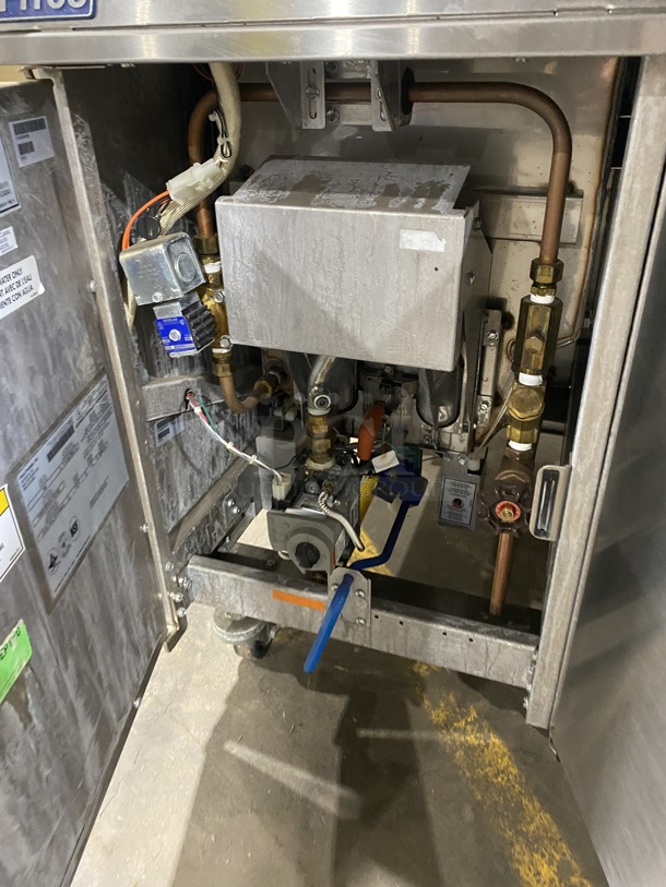 2017 Pitco Frialator SRTG Stainless Steel Commercial Natural Gas Powered 3 Bay Rethermalizer on Commercial Casters! MODEL: SRTG SN: G16AD007609 115V! - Image 8 of 12
