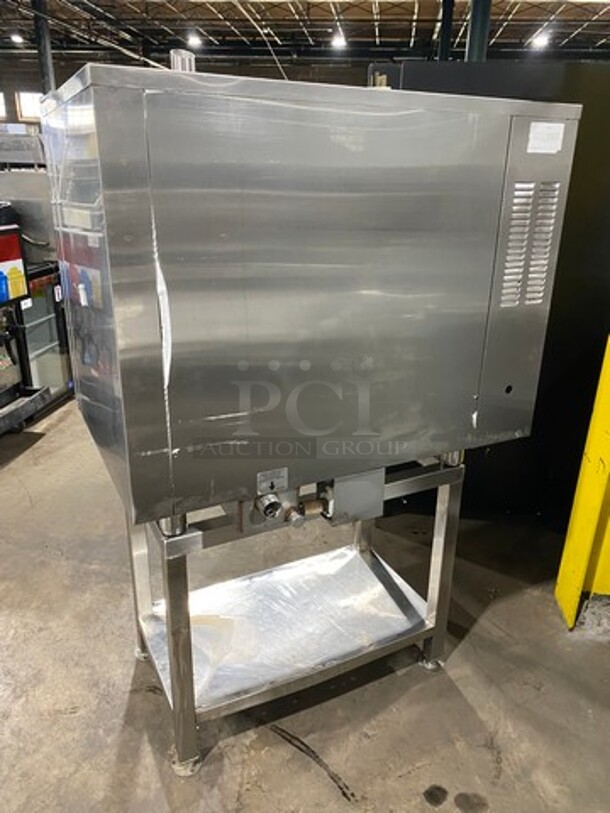 WOW! LATE MODEL 2014! Alto Shaam Commercial Combitherm Convection Oven! On Commercial Equipment Stand! All Stainless Steel! On Legs! Model: 1010ESI SN: 1399869000 208/240V 60HZ 1 Phase! Working When Removed!  - Image 3 of 10