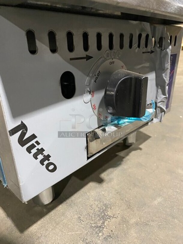 WOW! NEW! Rocket Commercial Countertop Gas Powered Flat Top Griddle! With Back And Side Splashes! All Stainless Steel! On Legs! Model: RCPGT15GCT - Image 6 of 7