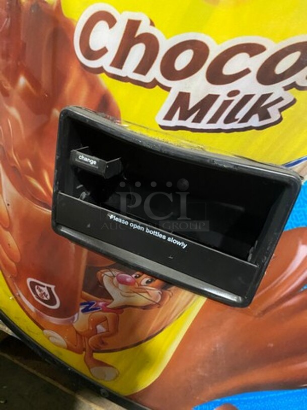 Royal Vendors Commercial Drink Vending Machine! 10 Drink Selections! With Bill And Coin Acceptor! Suitable For Indoor And Outdoor Use! Model: RVCDE65010 SN: 200333FA00092 115V 60HZ 1 Phase - Image 8 of 9