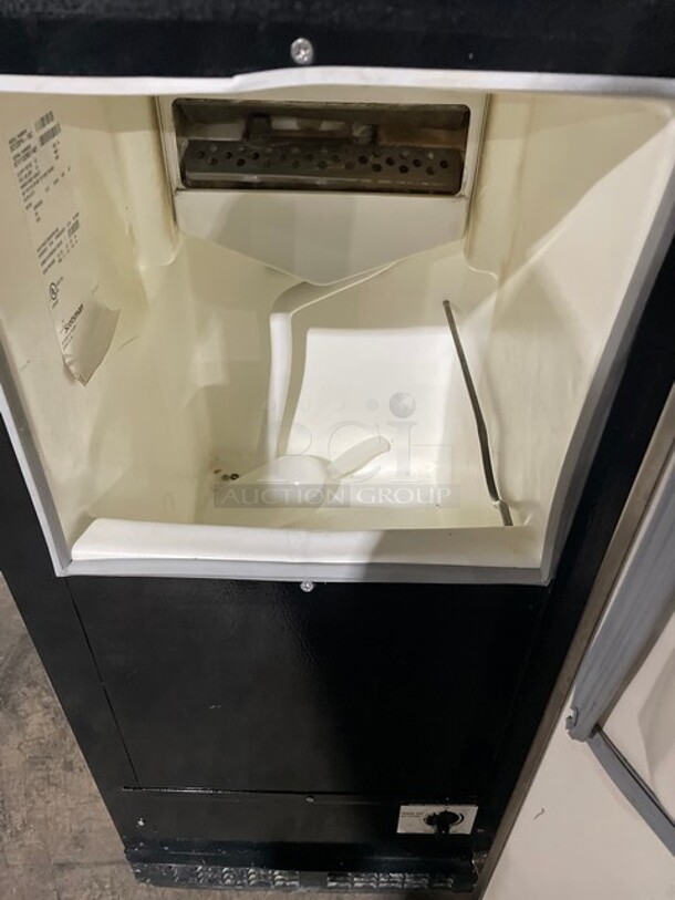 Scotsman Undercounter Ice Machine! MODEL DCE33PA-1SC SN: 071113200174401 115V 1PH  - Image 8 of 8