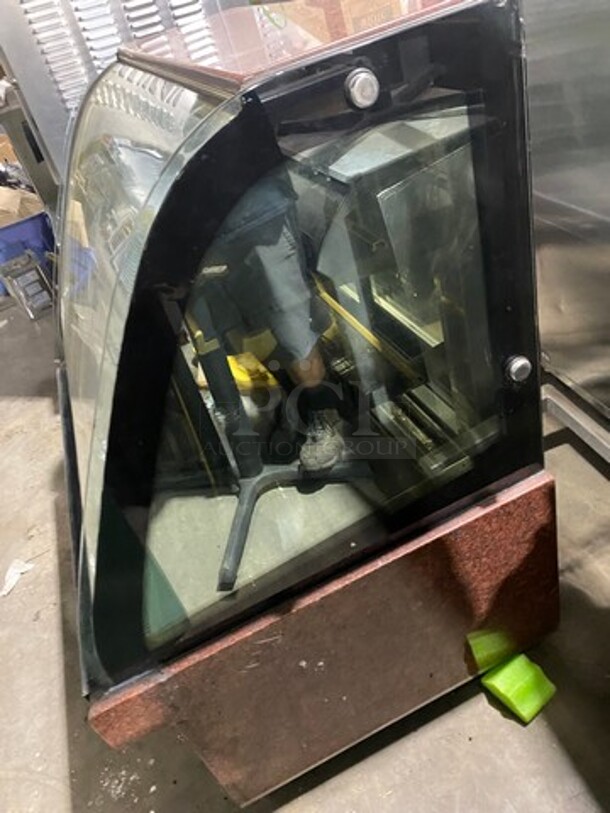FAB! Kinco Refrigerated Bakery Display Show Case Merchandiser! With Front Curved Glass! With Marble Top & Bottom! With 2 Sliding Rear Access Doors! Model: 3 110V 60HZ 1 Phase - Image 4 of 9