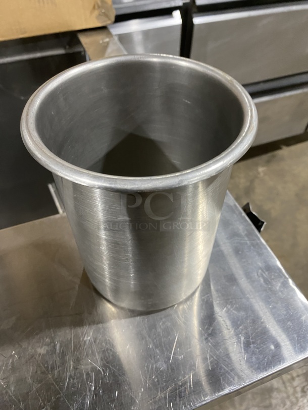 LIKE NEW!! Vollrath 78720 2 Qt. Stainless Steel Bain Marie Pot. 2x Your Bid - Image 2 of 4