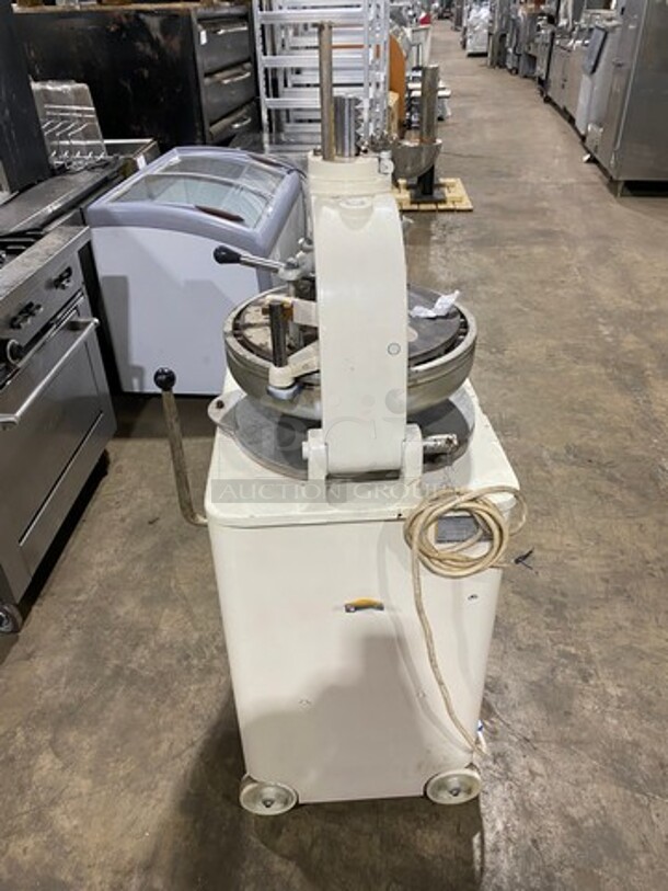 Jeremi Commercial Floor Style Heavy Duty Dough Divider! WORKING WHEN REMOVED! 220/380V - Image 2 of 10