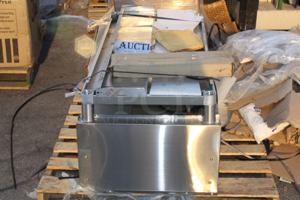 BRAND NEW SCRATCH & DENT! Advance Tabco SW-3E-120-T Three Pan Electric Hot Food Table with Thermostatic Control and Undershelf - Sealed Well, 120V Serial No: 000089563 - Image 3 of 5