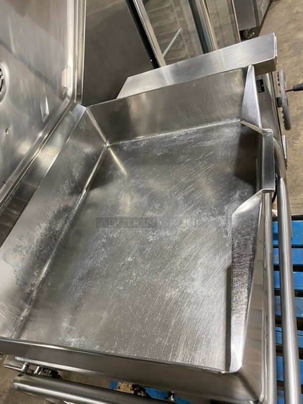 NICE! Market Forge Commercial Natural Gas Powered Tilted Braising Pan/Ultra Tilt Skillet! All Stainless Steel! On Legs! 115V 1 Phase! Model: 1100-2! - Image 5 of 8