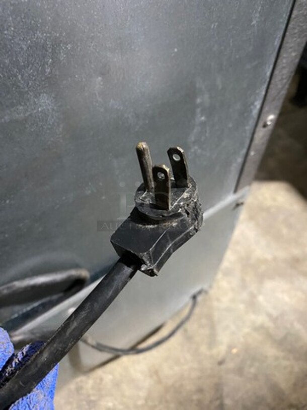 Delfield Commercial Single Door Lowboy/Worktop Cooler! All Stainless Steel! - Image 7 of 7