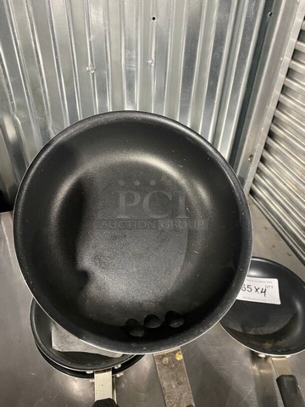 Commercial Nonstick Frying Skillet! 4 X Your Bid! - Image 3 of 6