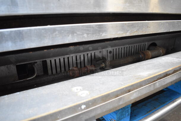 Marsal and Sons 448 Stainless Steel Commercial Natural Gas Powered Single Deck Pizza Oven.  - Image 4 of 6