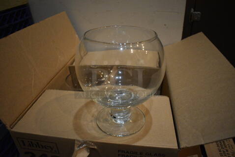 4 Boxes of 6 BRAND NEW Libbey 3408 Super Globe Glasses. 6x6x7. 4 Times Your Bid! (glass room - off of bar area)