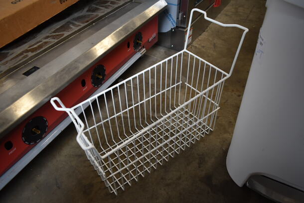 ALL ONE MONEY! Lot of White Poly Trash Can and Freezer Basket. - Image 5 of 5