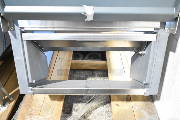 BRAND NEW SCRATCH AND DENT! 2023 Scotsman ICS730-A Stainless Steel Commercial Ice Bin. Goes GREAT w/ Lots 4 and 5!  - Image 4 of 11