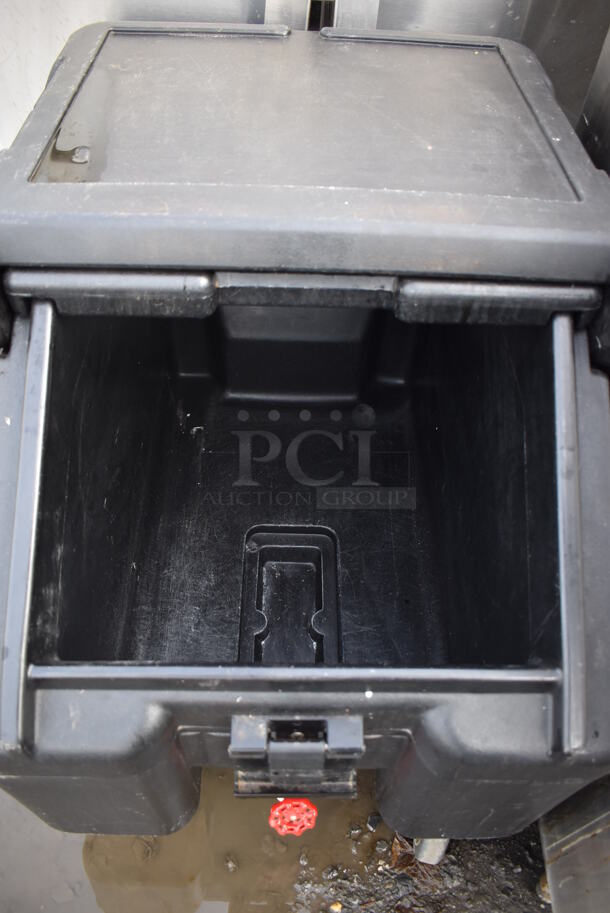 Cambro ICS100L Black Poly Insulated Ice Bin on Commercial Casters. 22x30x27 - Image 4 of 5