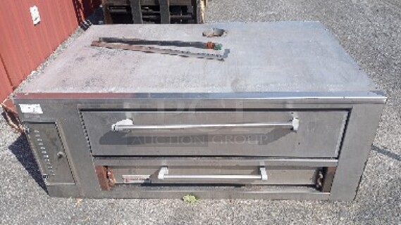 Marsal and Sons 448 Stainless Steel Commercial Natural Gas Powered Single Deck Pizza Oven.