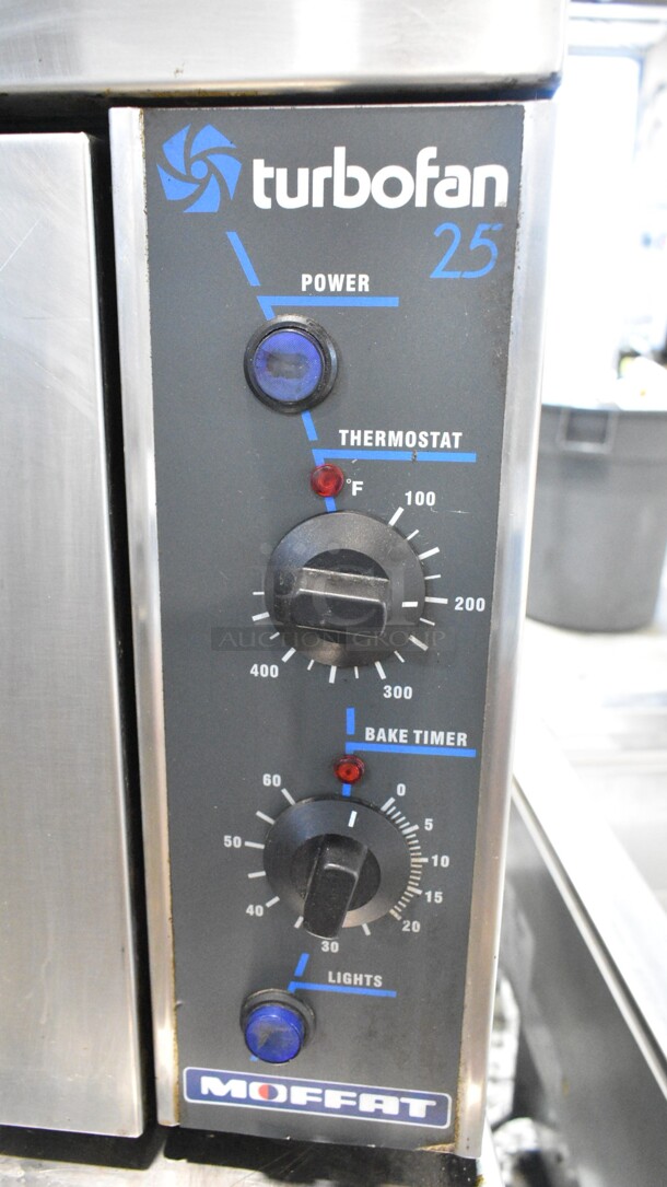 Moffat Turbofan E25MS Stainless Steel Countertop Half Sheet Pan Electric Powered Convection Oven. 100-120 Volts, 1 Phase. Tested and Working! - Image 4 of 6