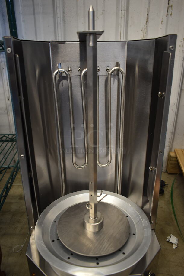 BRAND NEW SCRATCH AND DENT! Avantco 177VBE101A Stainless Steel Commercial Countertop Electric Powered 20 lb. Vertical Broiler. 120 Volts, 1 Phase. Tested and Working! - Image 8 of 8