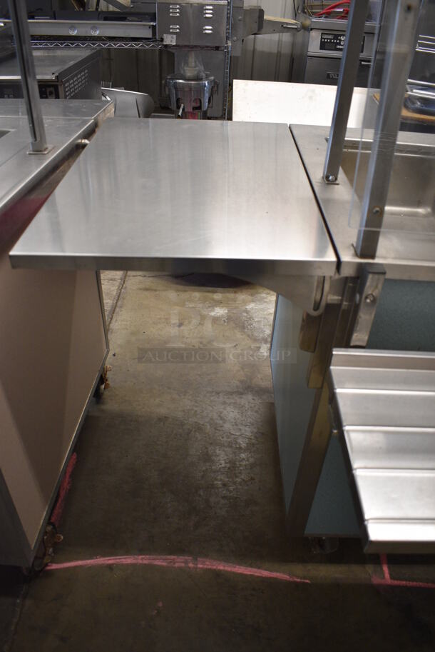 Vollrath 37050-2494-CNB Stainless Steel Commercial Electric Powered 5 Well Steam Table w/ Sneeze Guard and Tray Slide on Commercial Casters. 208 Volts, 1 Phase. 92x45x48 - Image 5 of 6