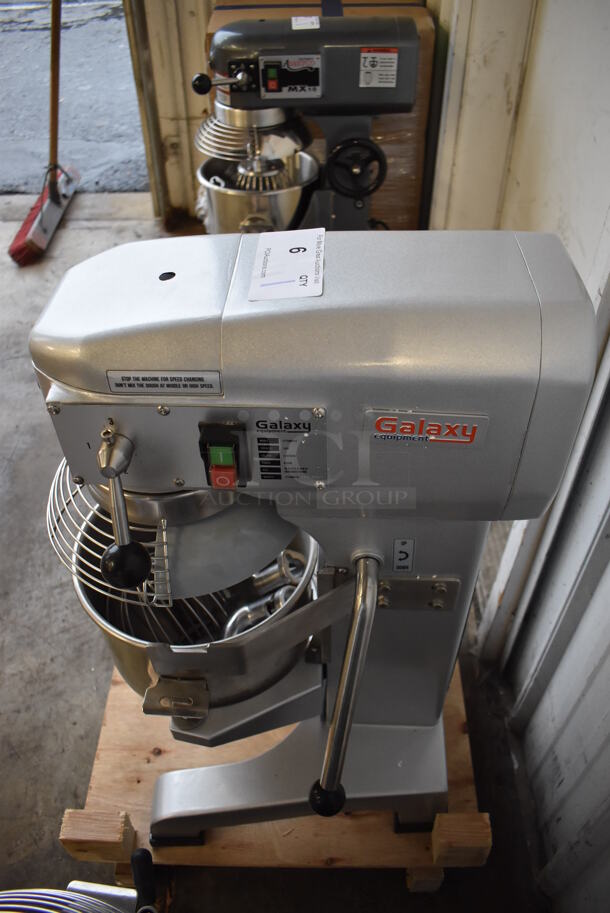BRAND NEW SCRATCH AND DENT! Galaxy 177GMIX10 Metal Commercial Floor Style 10 Quart Planetary Dough Mixer w/ Stainless Steel Mixing Bowl, Bowl Guard, Dough Hook, Balloon Whisk and Paddle Attachments. 110 Volts, 1 Phase. 15x18x29. Tested and Working! - Image 2 of 8
