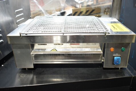 BRAND NEW SCRATCH AND DENT! 2023 Hoocoo IBG-18 Stainless Steel Commercial Countertop Electric Powered Barbecue BBQ Grill. 110 Volts, 1 Phase. Tested and Working!