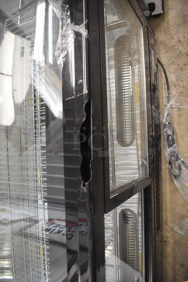 BRAND NEW SCRATCH AND DENT! Avantco BCC-48-HC 48" Black Refrigerated Countertop Bakery Display Case with LED Lighting. 115 Volts 1 Phase. Tested and Working! - Image 5 of 9