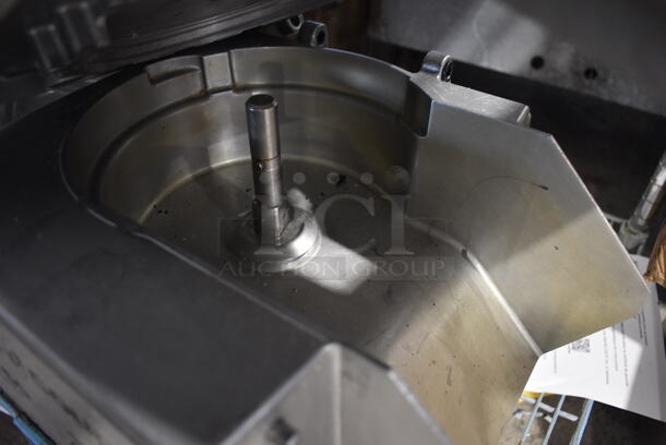 Robot Coupe CL 50 Series E Metal Commercial Countertop Food Processor. 120 Volts, 1 Phase. 14x12x24. Tested and Working! - Image 4 of 5
