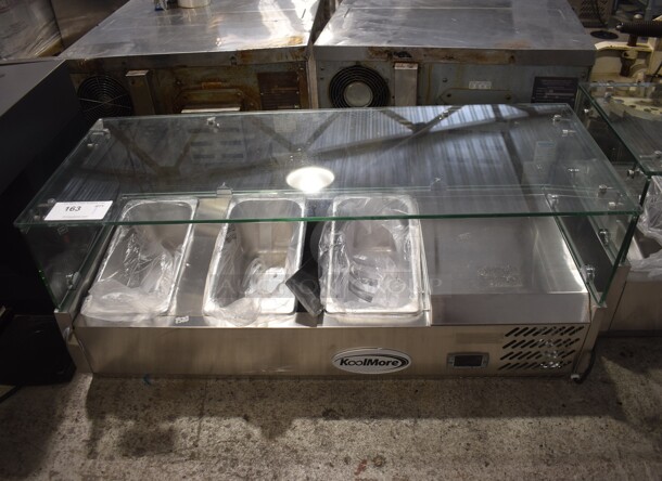 BRAND NEW SCRATCH AND DENT! 2023 KoolMore SCDC-3P-SSL Stainless Steel Commercial Countertop Refrigerated Rail w/ 3 Drop In Bins and Glass Sneeze Guard. 115 Volts, 1 Phase. Tested and Working!
