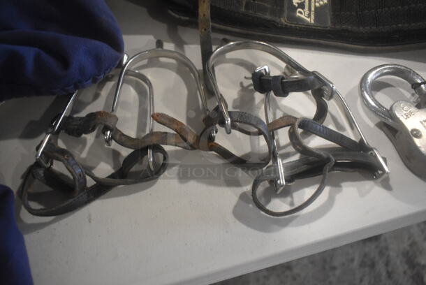 ALL ONE MONEY! Black Leather Cliff Barnsby - Saddler to the Queen Size 17.5 Saddle and Bag, Professionals Choice Girth, Reins, Horse Blinders, RMS Titanic Padlock and Basket! - Image 3 of 12