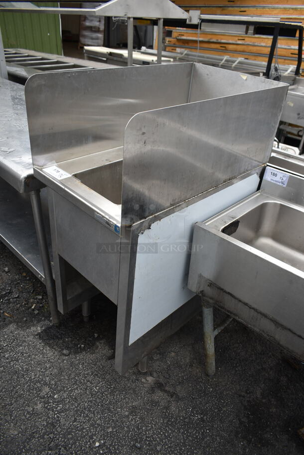 Stainless Steel Commercial Single Bay Sink w/ Dual Side Splash Guards, Faucet and Handles. Bay 10x14 - Image 5 of 5