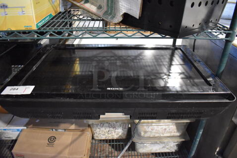 Sony KDL-32M4000 32" LCD Digital Color TV Television. 120 Volts, 1 Phase. Buyer Must Pick Up - We Will Not Ship This Item. 