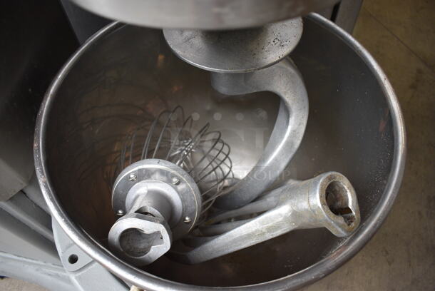 Hobart Model H-600 Metal Commercial Floor Style 60 Quart Planetary Dough Mixer w/ Pelican Head, Stainless Steel Mixing Bowl, Bowl Dolly, Whisk, Paddle and Dough Hook Attachments. 230 Volts, 1 Phase. 26x40x56 - Image 12 of 12